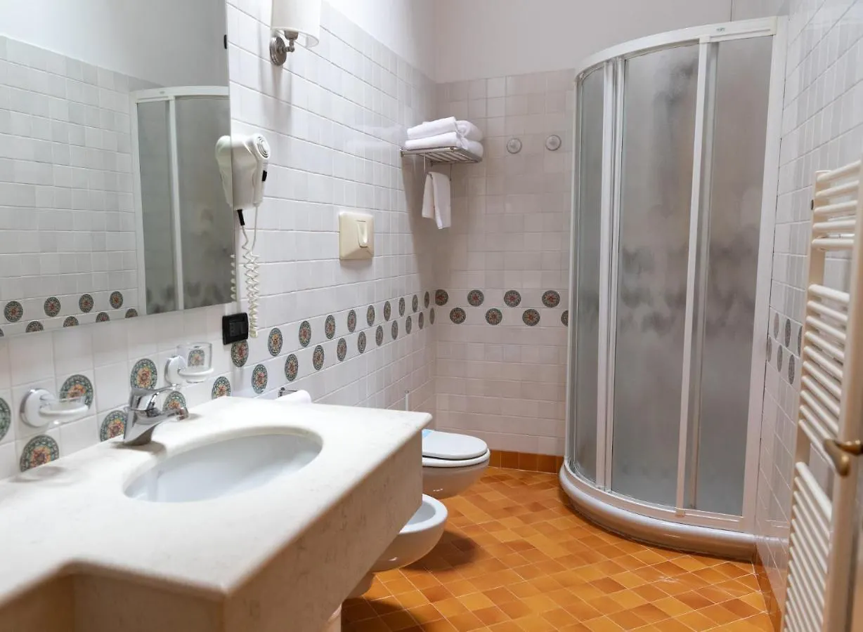 Hotel Locanda Al Sole Castello Di Godego Italy